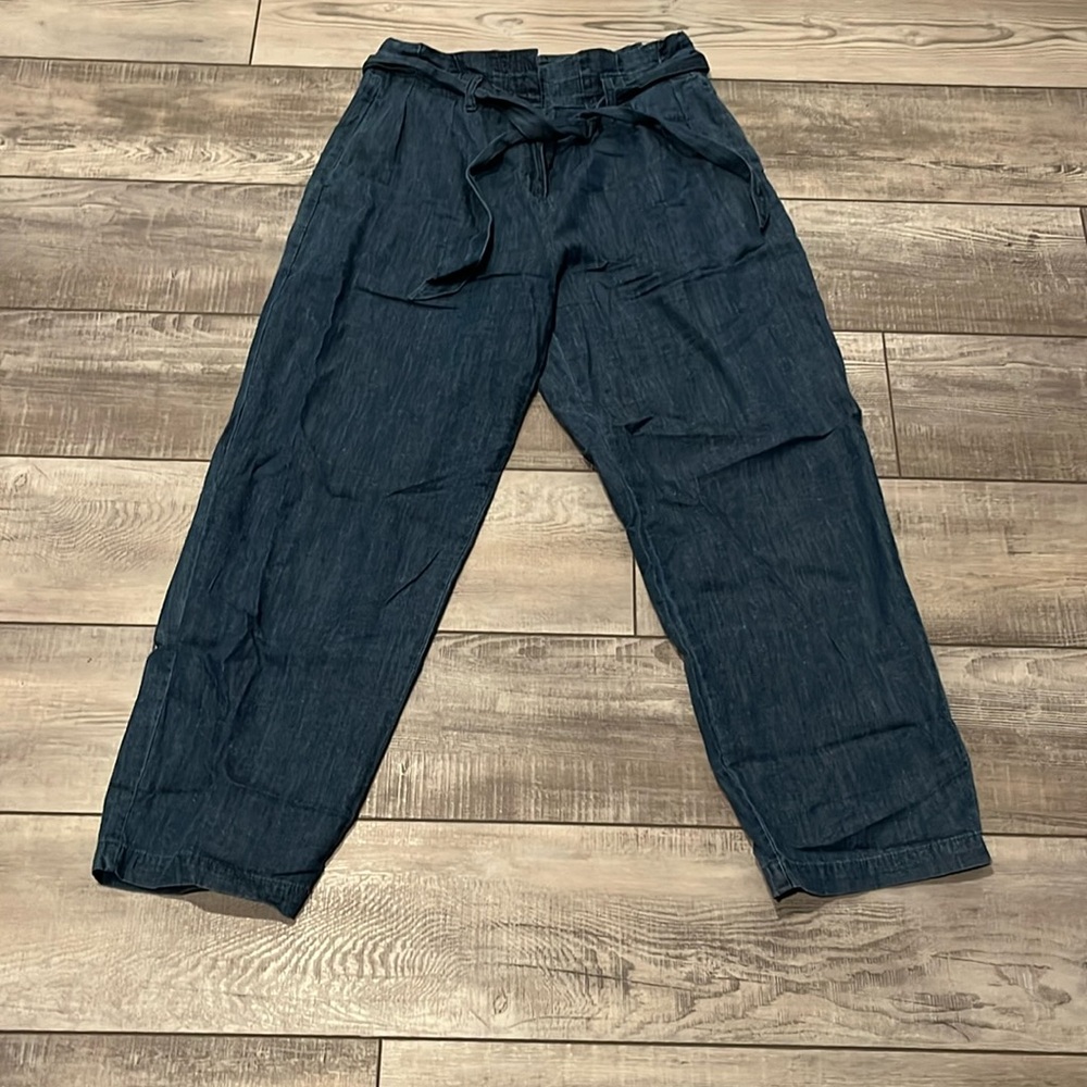 J crew like new pants. Size four.
